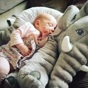 Coussin en forme d'éléphant pour bébé : pour un sommeil paisible