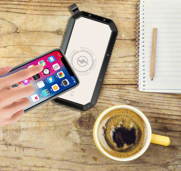 Accessoires pour téléphone portable : batterie externe solaire sans fil et lampe de poche