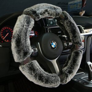 Housse de volant de voiture Housse de volant d'hiver en peluche Corée Style Diamond Housse de volant mignonne Accessoires auto