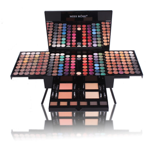 Trousse à maquillage pour le blush