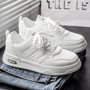 Nouvelles baskets à semelle surélevée blanches et respirantes, chaussures blanches décontractées, tendance et polyvalentes pour les étudiants
