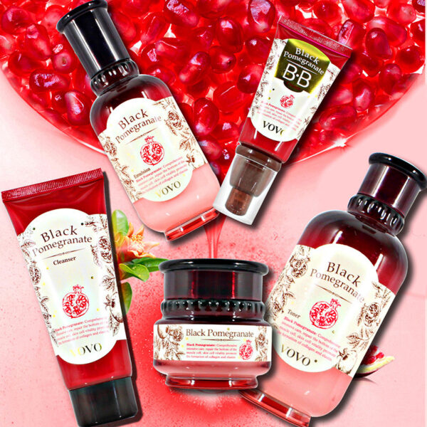Eau hydratante « Pomegranate Skin Care » pour une peau douce et hydratée
