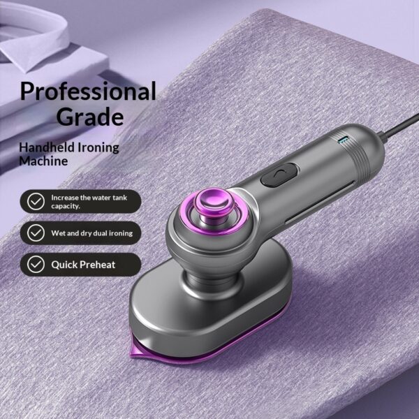 Défroisseur à vapeur portable et maniable, orientable, pour un usage domestique