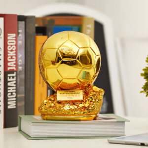 Modèle de trophée « Ballon d'or » pour footballeur