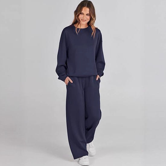 Ensemble composé d'un sweat à capuche et d'un pantalon à coupe droite pour homme et femme