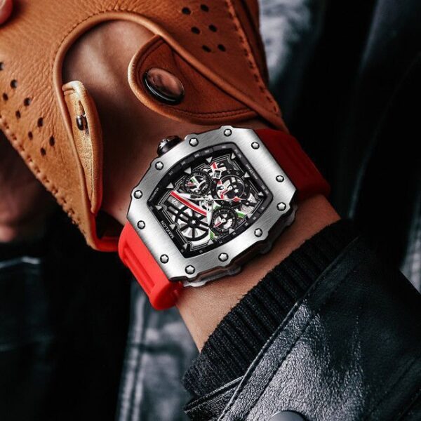 Montre à quartz pour homme avec bracelet en silicone et motif squelette