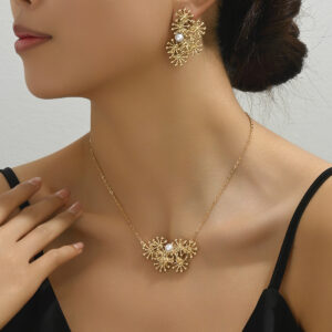 Ensemble boucles d'oreilles et collier pour femme, motif tournesol, style hip-hop personnalisé, assorti à toutes vos tenues, avec chaîne à perles
