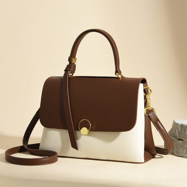 Le sac à main tendance de cette année, avec ses textures originales et ses associations de couleurs