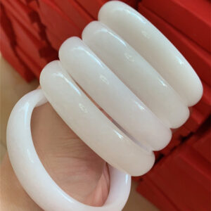 Bracelet en jade blanc naturel · Bracelet en jade blanc du Xinjiang · Bracelet en jade pour femme · Bracelet en jade blanc afghan · Cadeau : bracelet en jade · Vente en gros de bracelets en jade