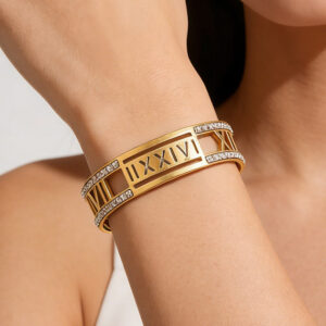 Bracelet en acier inoxydable avec fermoir creux orné de chiffres romains