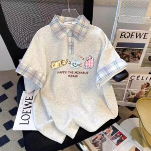 Joli haut tendance à manches courtes, coupe ample, style preppy, à carreaux et imprimé représentant trois chats