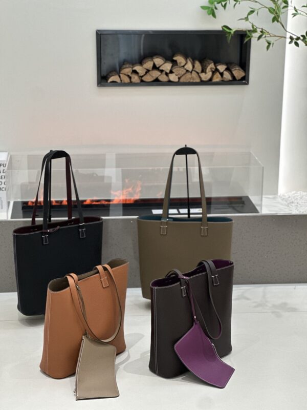 2026 Nouveau sac à bandoulière double face de style coréen, en cuir de vachette TC de première qualité, sac seau de grande capacité, à ouverture sur le dessus, à porter sous le bras